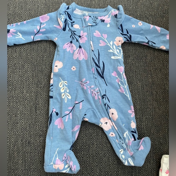 Two sleepwear - Picture 4 of 6